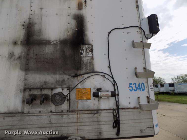 image for item DE7672 2001 Utility VS2RX refrigerated van trailer