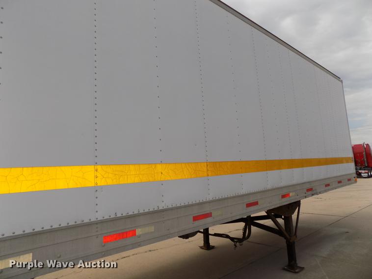image for item DE7672 2001 Utility VS2RX refrigerated van trailer