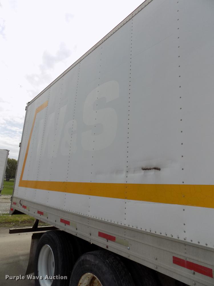 image for item DE7672 2001 Utility VS2RX refrigerated van trailer