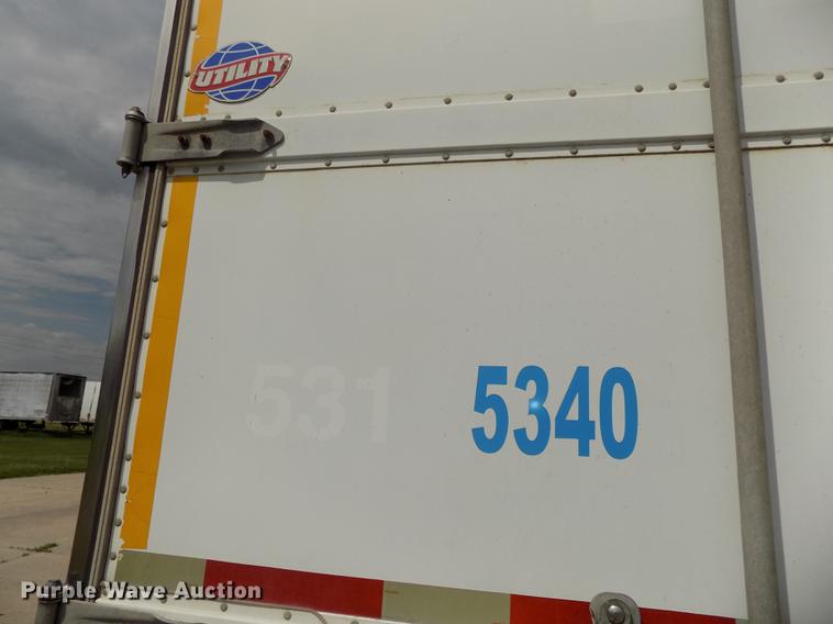 image for item DE7672 2001 Utility VS2RX refrigerated van trailer