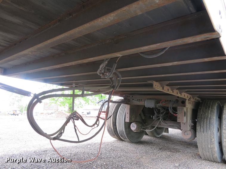 image for item DE8053 1997 Pines dry van trailer