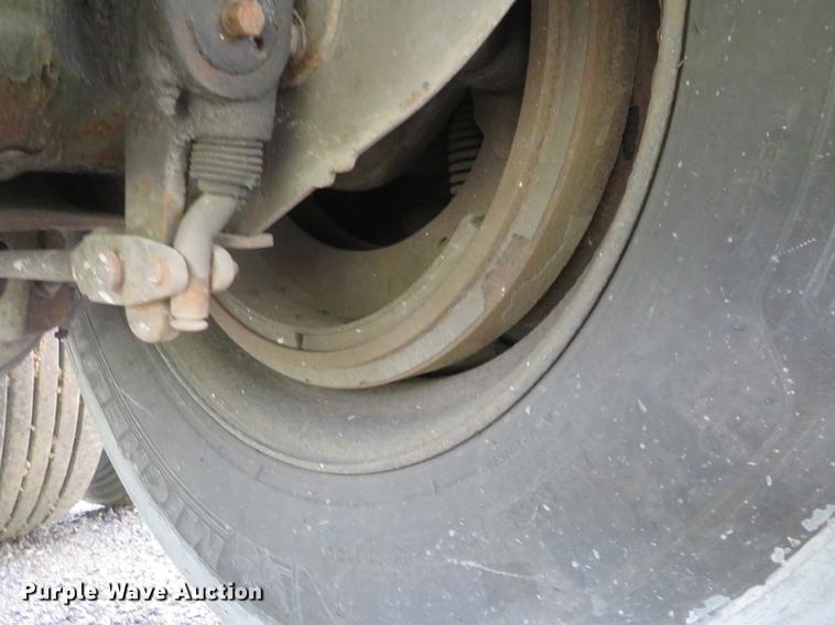 image for item DE8053 1997 Pines dry van trailer