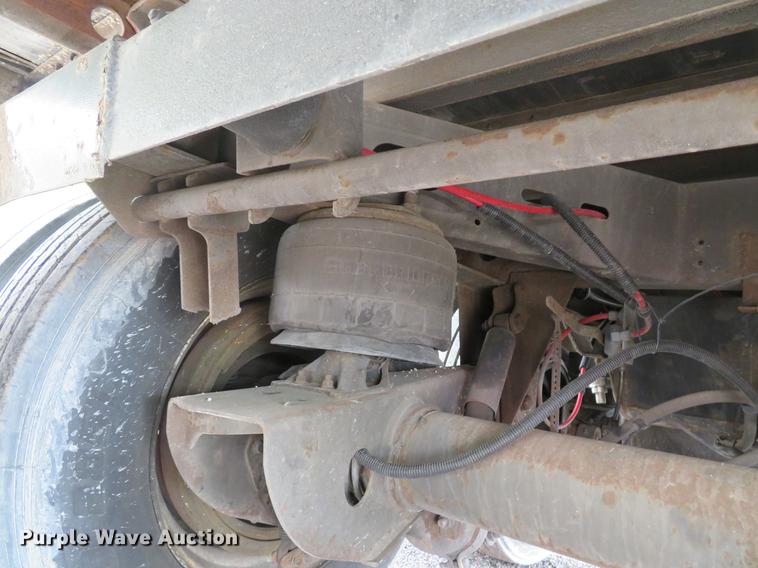 image for item DE8053 1997 Pines dry van trailer