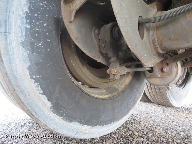 image for item DE8053 1997 Pines dry van trailer