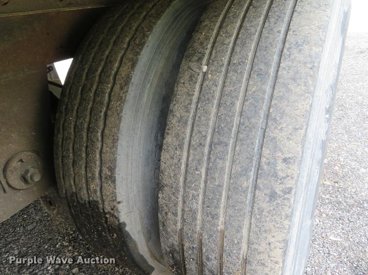 image for item DE8053 1997 Pines dry van trailer