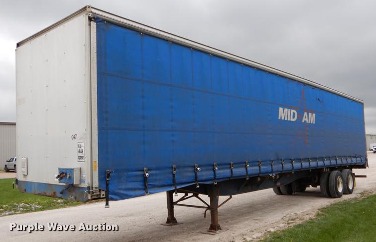 image for item DE8342 2002 Utility side curtain dry van trailer