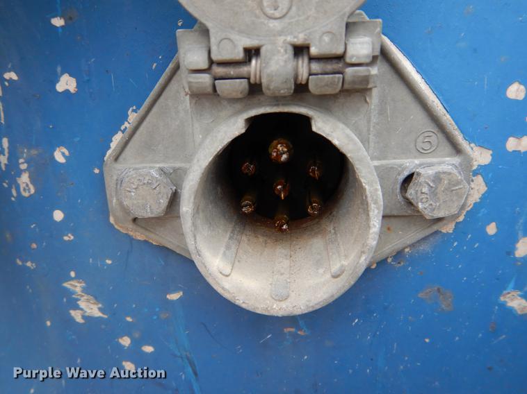 image for item DE8342 2002 Utility side curtain dry van trailer