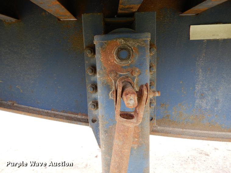 image for item DE8342 2002 Utility side curtain dry van trailer