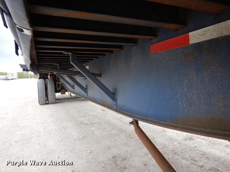 image for item DE8342 2002 Utility side curtain dry van trailer