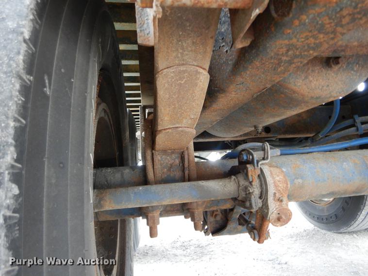 image for item DE8342 2002 Utility side curtain dry van trailer