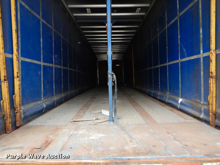 image for item DE8342 2002 Utility side curtain dry van trailer