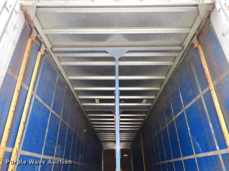 image for item DE8342 2002 Utility side curtain dry van trailer