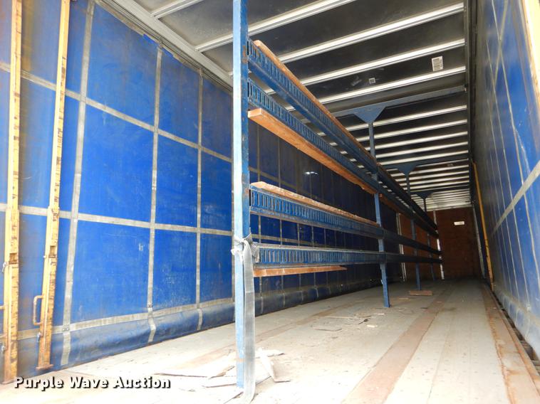 image for item DE8342 2002 Utility side curtain dry van trailer