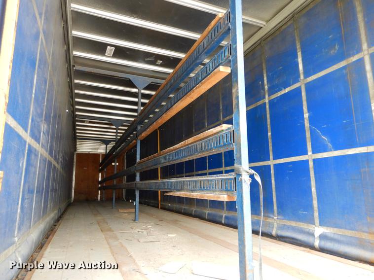 image for item DE8342 2002 Utility side curtain dry van trailer