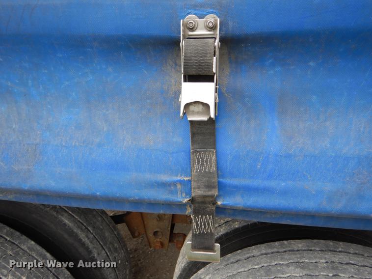 image for item DE8342 2002 Utility side curtain dry van trailer