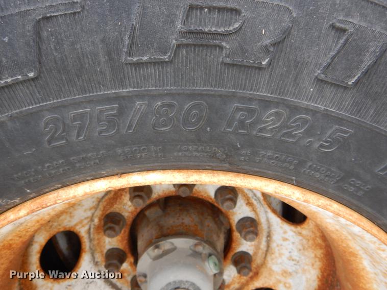 image for item DE8342 2002 Utility side curtain dry van trailer