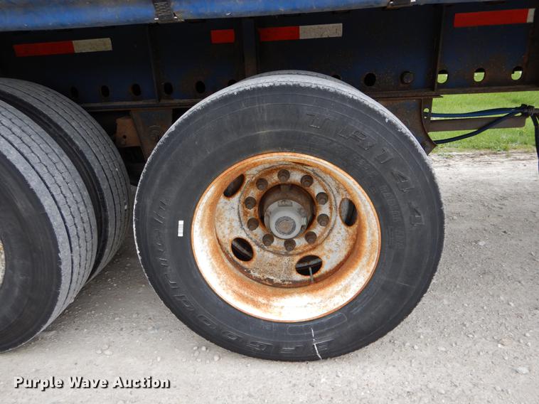 image for item DE8342 2002 Utility side curtain dry van trailer