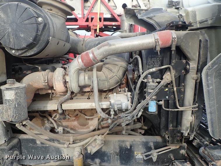 image for item DF1114 2002 Mack CH613 semi truck