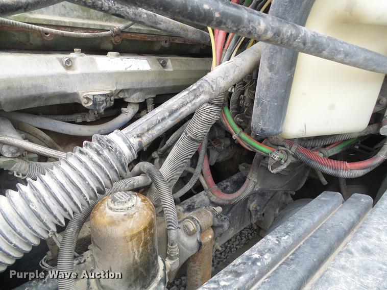 image for item DF7275 2000 Freightliner Century Class semi truck