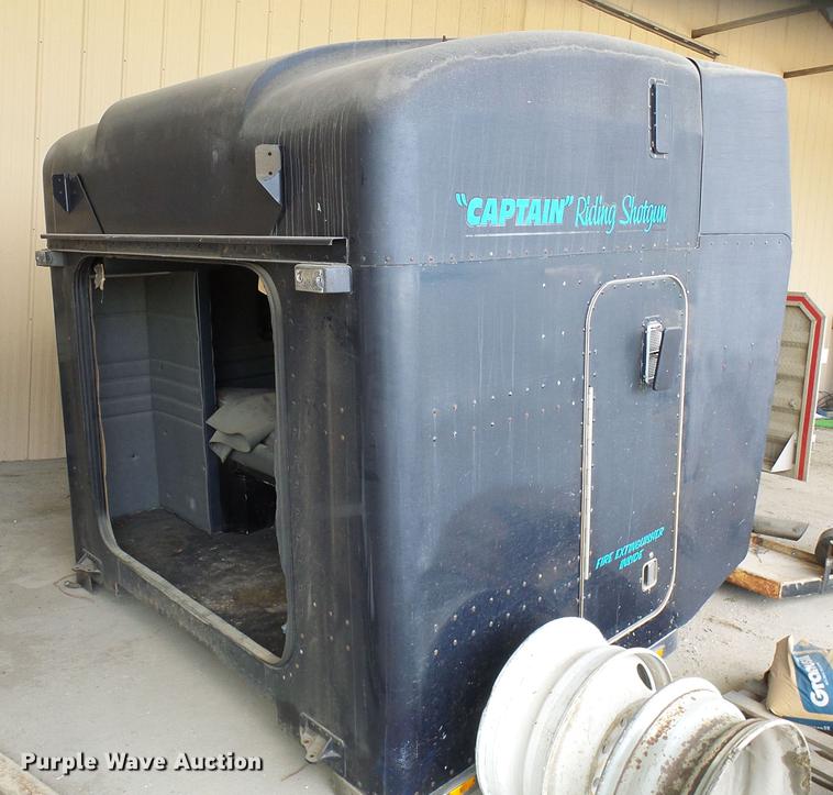 image for item DF7281 Town & Country sleeper