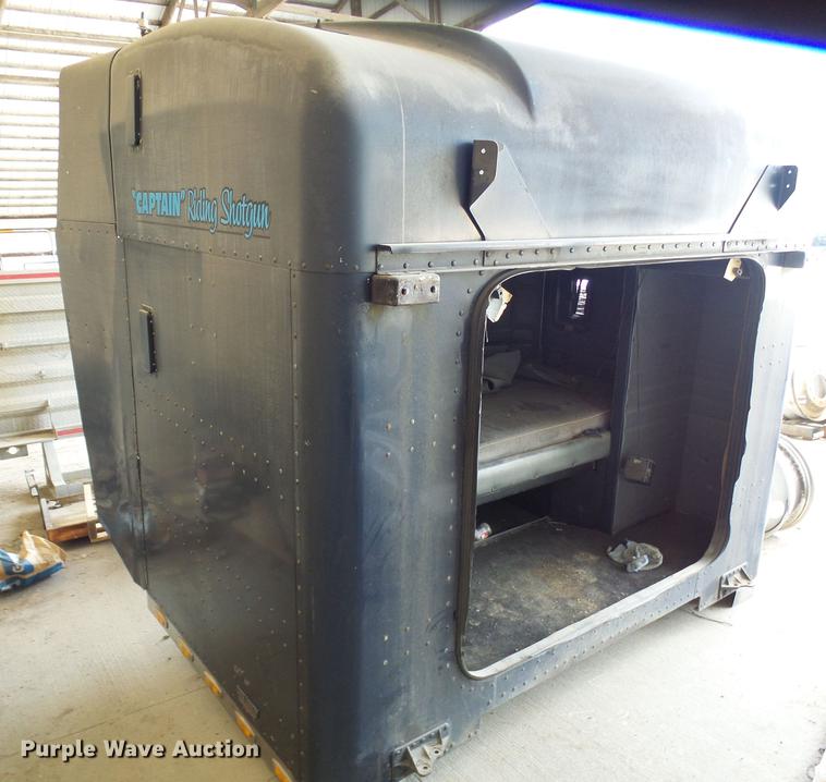 image for item DF7281 Town & Country sleeper