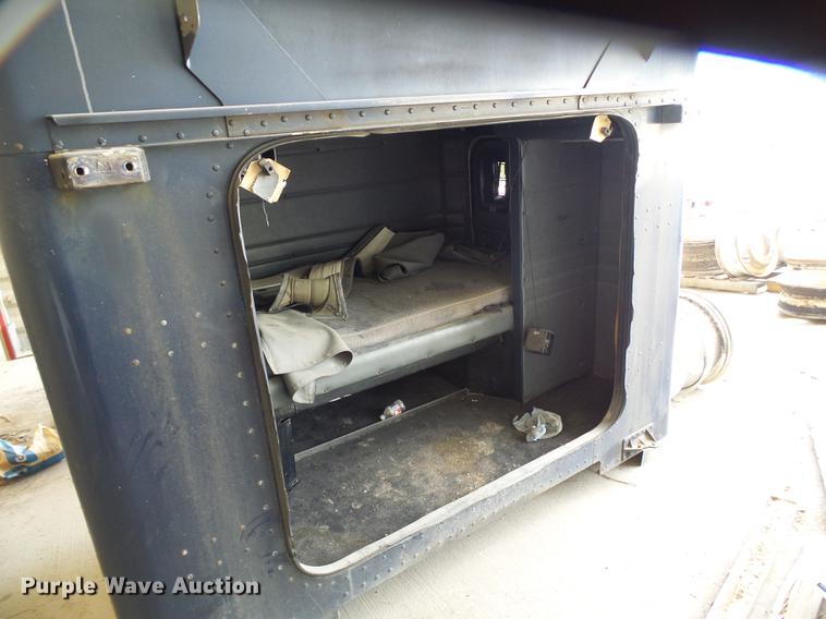 image for item DF7281 Town & Country sleeper