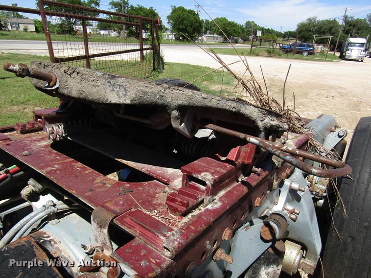 image for item DF8075 1997 Freightliner FLD semi truck