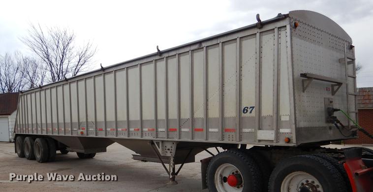image for item DG5785 2003 Corn Husker 800 double hopper bottom grain trailer