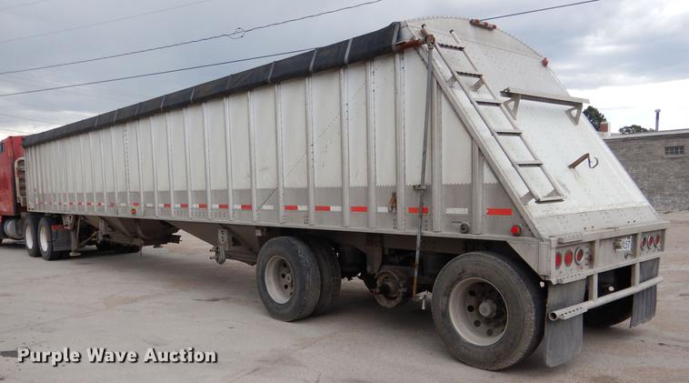 image for item DG5785 2003 Corn Husker 800 double hopper bottom grain trailer