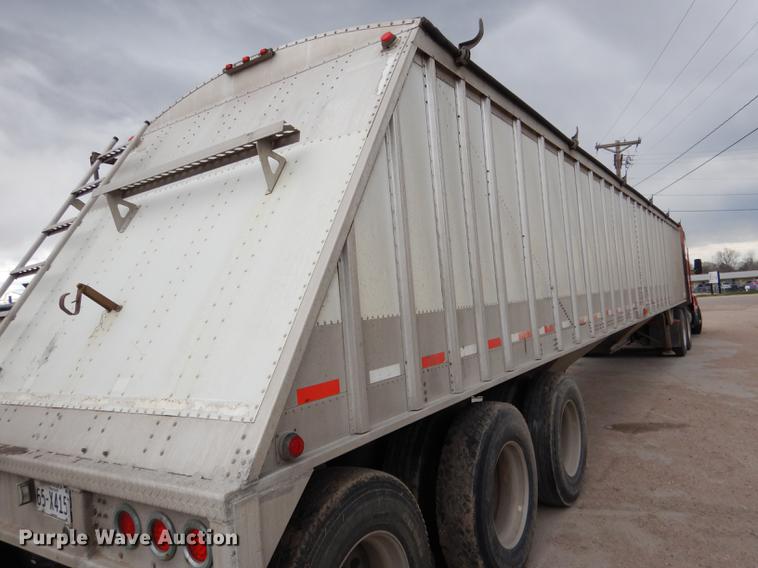 image for item DG5785 2003 Corn Husker 800 double hopper bottom grain trailer