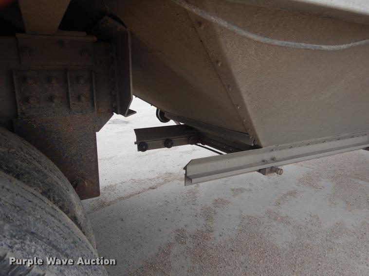 image for item DG5785 2003 Corn Husker 800 double hopper bottom grain trailer