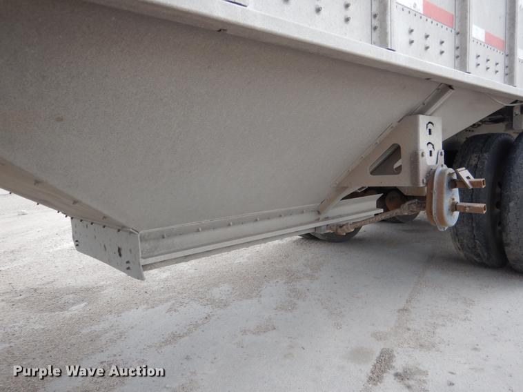 image for item DG5785 2003 Corn Husker 800 double hopper bottom grain trailer