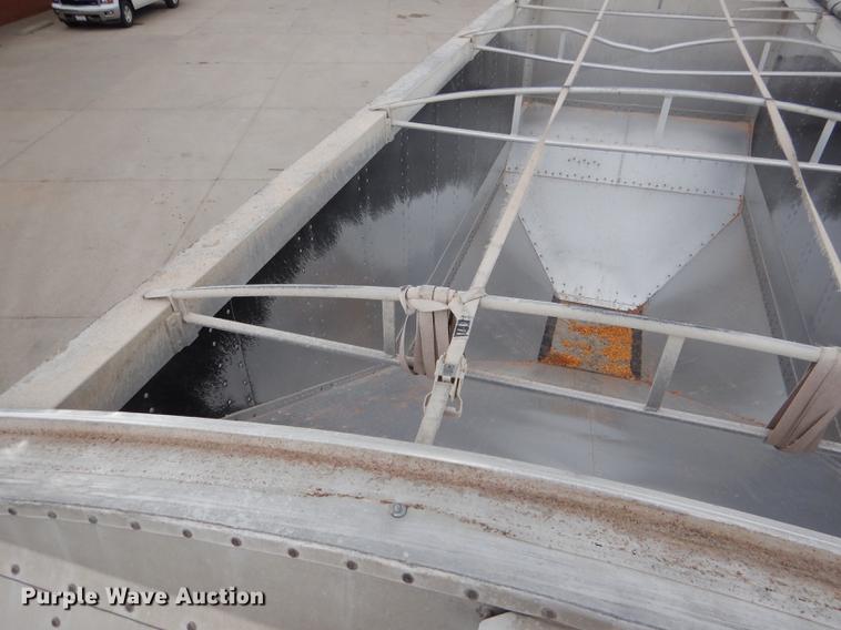 image for item DG5785 2003 Corn Husker 800 double hopper bottom grain trailer