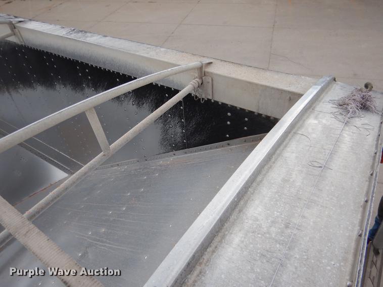 image for item DG5785 2003 Corn Husker 800 double hopper bottom grain trailer