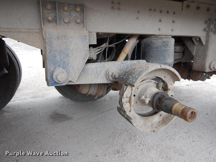 image for item DG5785 2003 Corn Husker 800 double hopper bottom grain trailer