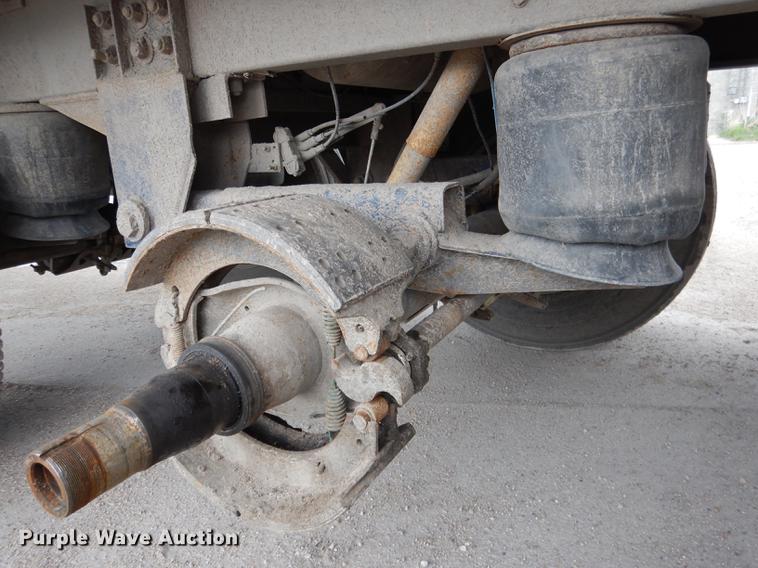 image for item DG5785 2003 Corn Husker 800 double hopper bottom grain trailer