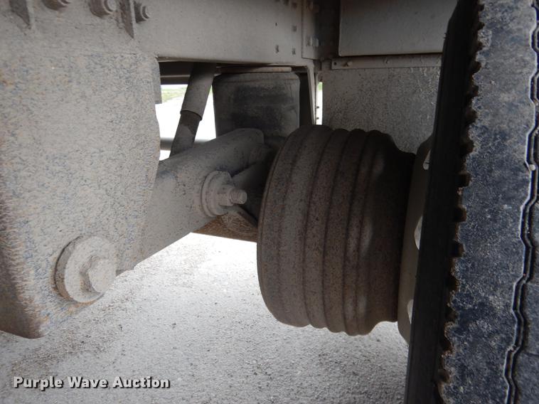 image for item DG5785 2003 Corn Husker 800 double hopper bottom grain trailer