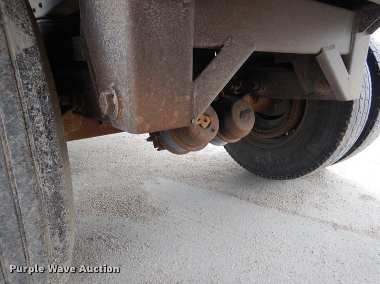 image for item DG5785 2003 Corn Husker 800 double hopper bottom grain trailer