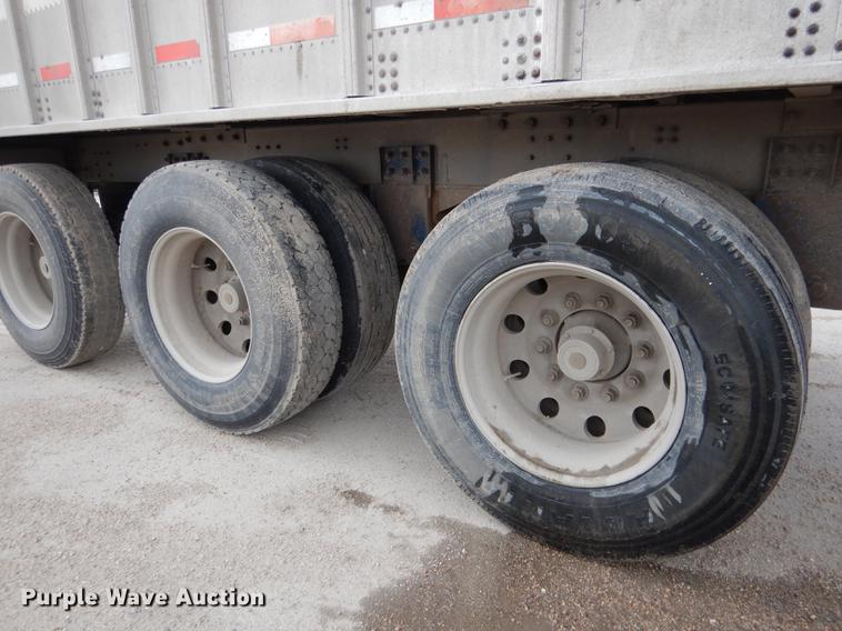 image for item DG5785 2003 Corn Husker 800 double hopper bottom grain trailer