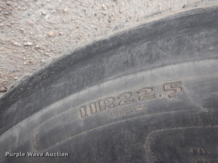 image for item DG5785 2003 Corn Husker 800 double hopper bottom grain trailer