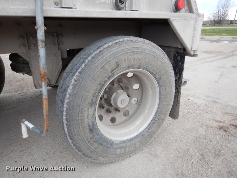 image for item DG5785 2003 Corn Husker 800 double hopper bottom grain trailer