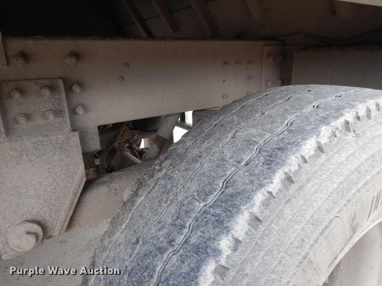 image for item DG5785 2003 Corn Husker 800 double hopper bottom grain trailer