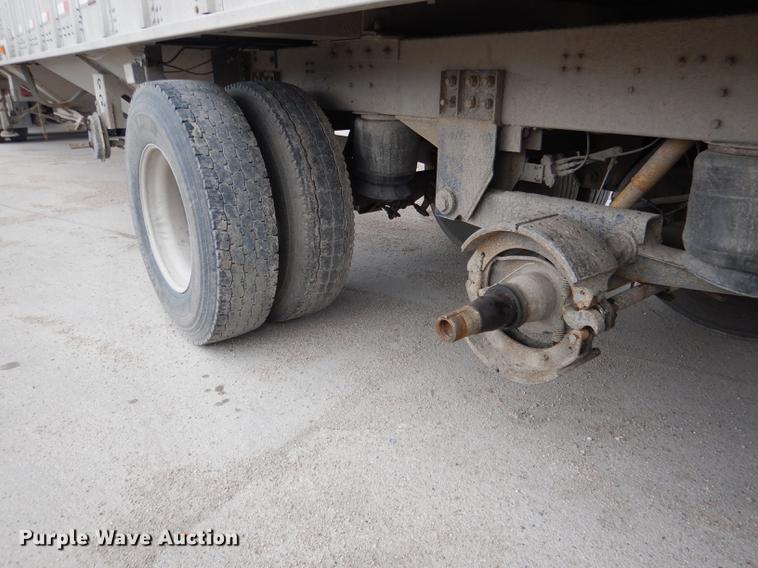 image for item DG5785 2003 Corn Husker 800 double hopper bottom grain trailer