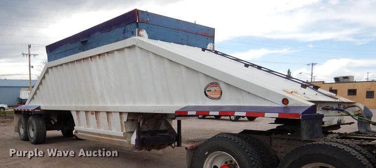 image for item DG5786 2008 CTS BDT-40 bottom dump trailer