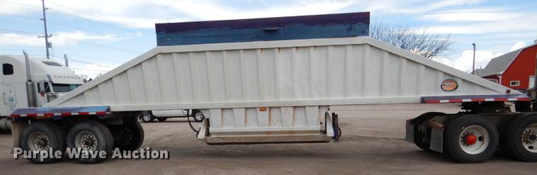 image for item DG5786 2008 CTS BDT-40 bottom dump trailer