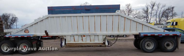 image for item DG5786 2008 CTS BDT-40 bottom dump trailer