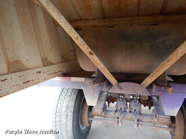 image for item DG5786 2008 CTS BDT-40 bottom dump trailer