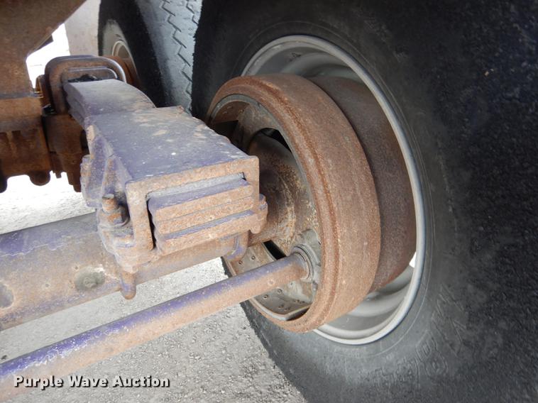 image for item DG5786 2008 CTS BDT-40 bottom dump trailer