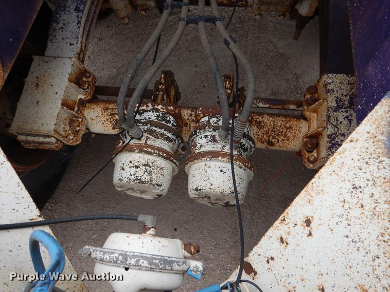 image for item DG5786 2008 CTS BDT-40 bottom dump trailer