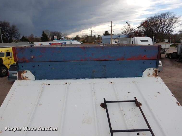 image for item DG5786 2008 CTS BDT-40 bottom dump trailer